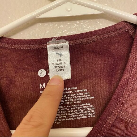 Zella Athletic Performance Long Sleeve red Camo long sleeve top base layer 8-10 - Picture 6 of 8